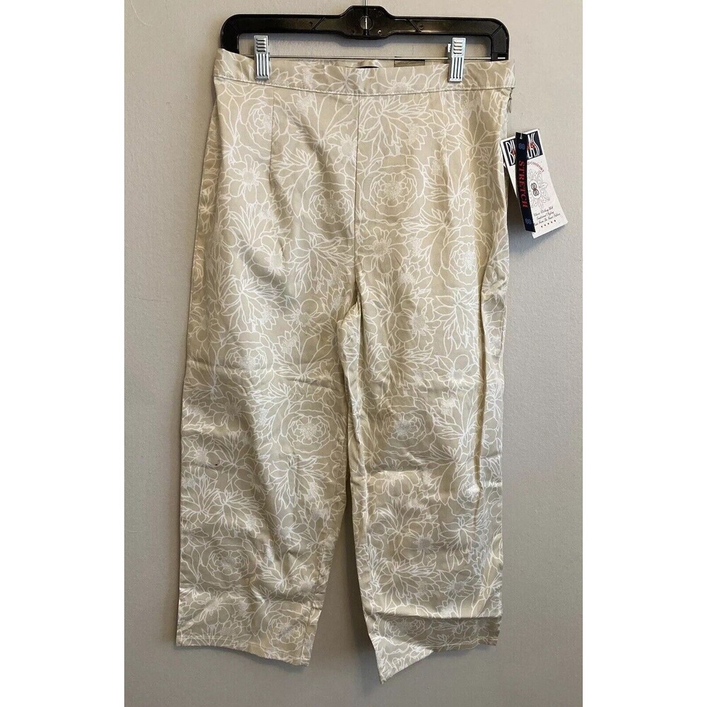Bill Blass Jeans Women’s Capris Vintage Beige White Floral Stretch Size 6 NWT